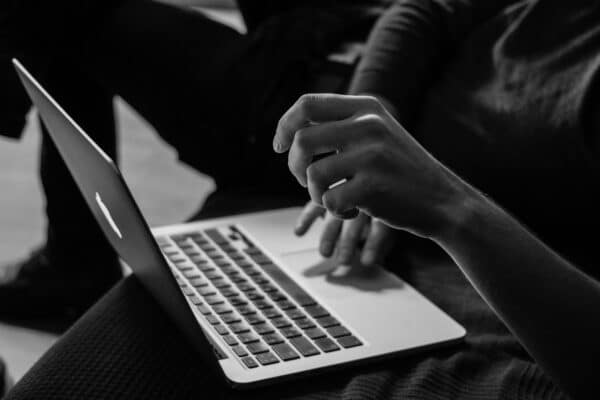 3 Benefits of Using an Online Fundraising Platform 